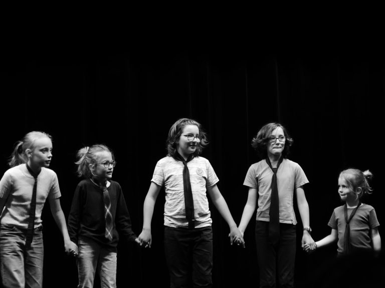 Cabaret-enfants-scaled.jpg